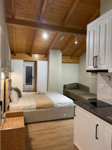 Rias Penthouse Suites - 93