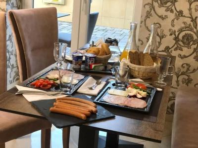 Alenso Guesthouse - 10