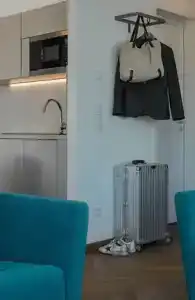 DD Suites Serviced - 76