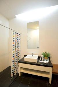 Vip (Sg Clean) - 40