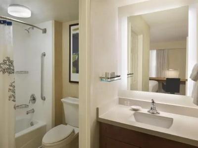 Residence Inn by Marriott Airport - 52