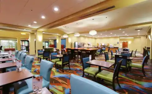 Holiday Inn Express, An Ihg - 24