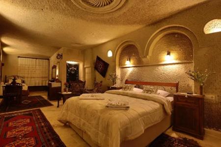 Safran Cave - 140