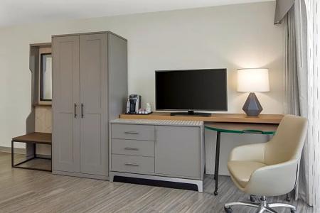 Holiday Inn Charleston-Riverview, An Ihg - 64