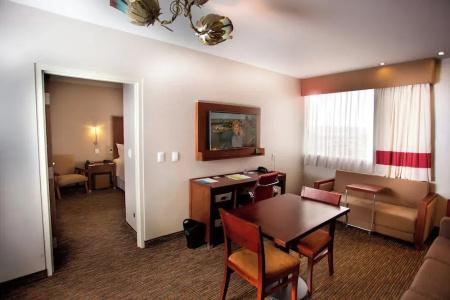 Four Points by Sheraton Queretaro Norte - 76