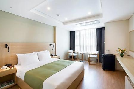 Crown Harbor Busan - 31
