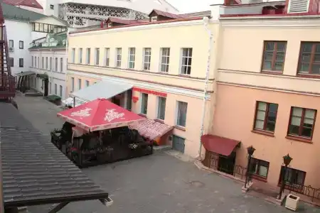 Революсьён Хостел - 5