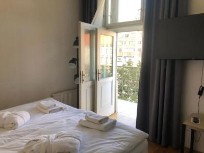 Ea ApartMelantrich - 0