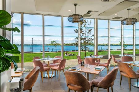 Rydges - 28