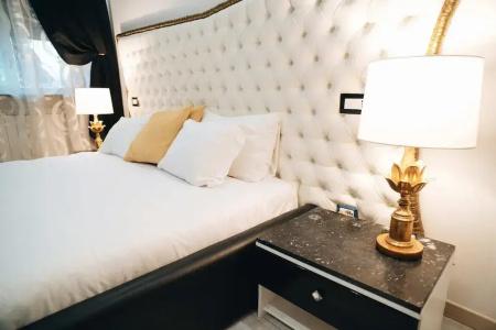 Escape Luxury Suite - 17