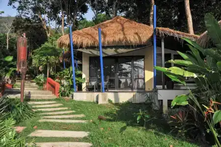 LaLaanta Hideaway Resort - 11