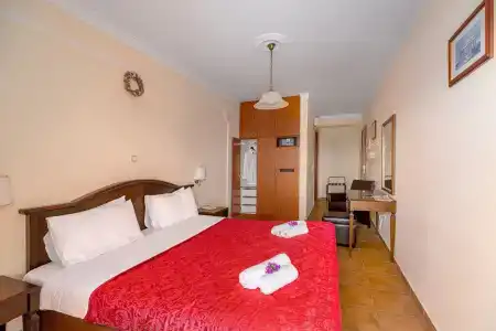 Corfu Secret - 148