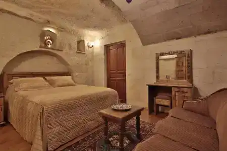 Harman Cave - 87