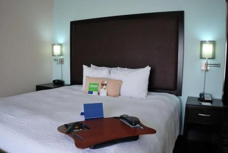 Hampton Inn & Suites Nashville at Opryland - 57