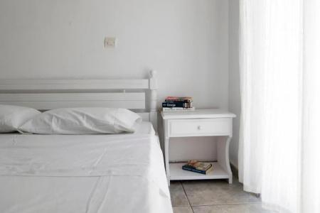 Armadoros / Ios Backpackers - 12