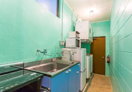 Seawall Hostel - 24