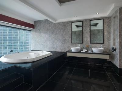 Manhattan Jakarta - 110