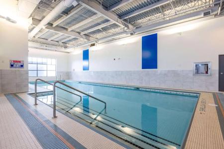 DoubleTree by Hilton North - 11