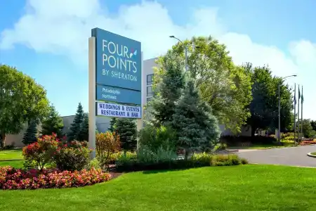 Four Points Northeast - 33