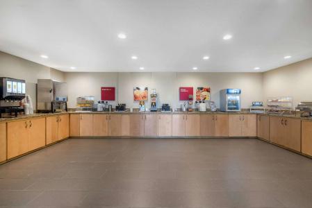 Comfort Suites Denver International Airport - 21