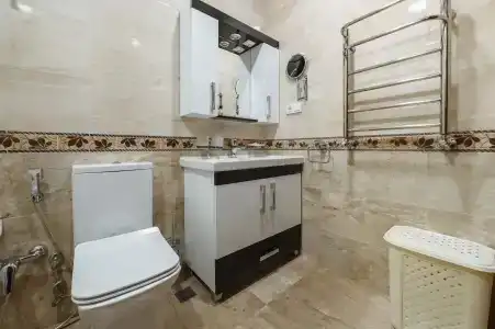 Royal Residence - 285
