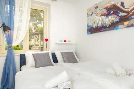 Guest House Steel - 28