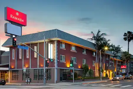 Ramada by Wyndham Los Angeles/Downtown West - 0