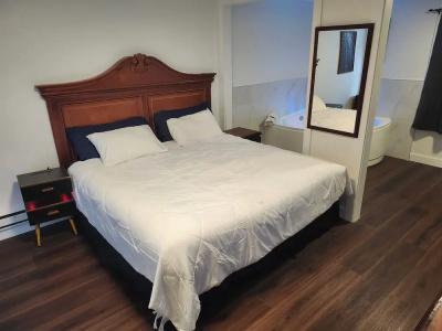 Cache Creek Inn - 33