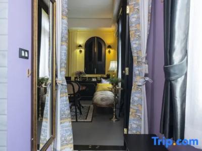 De Phanakron Boutique - 152