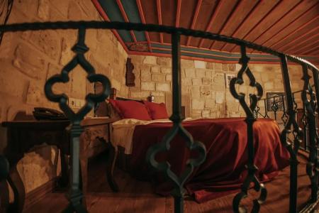 Vintage Cave House - 15