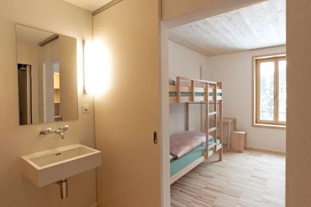 St. Moritz Youth Hostel - 28