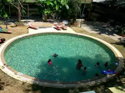 Sunshine Inn Resort - 11