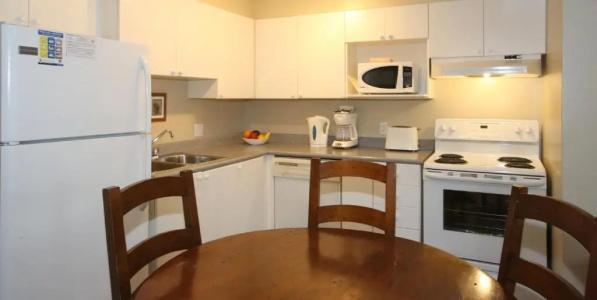 Times Square Suites - 79