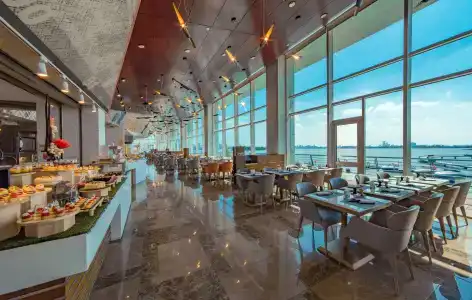 Crowne Plaza, An Ihg - 35
