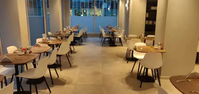 Best Western Royal Centre - 17