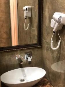 Grand Deluxe - 6