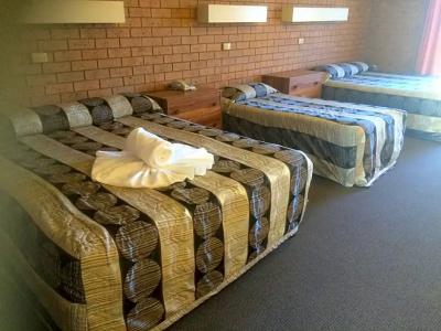 James Street Motor Inn - 20