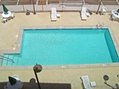 Hampton Inn and Suites North-Airport - 12