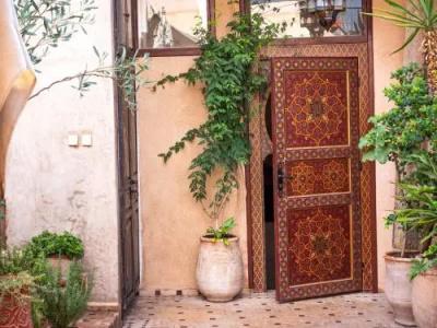 Riad Mur Akush - 19