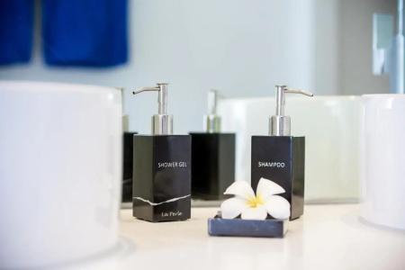 La Perle Luxury Boutique - 39