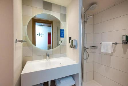 Hampton by Hilton London Park Royal - 29