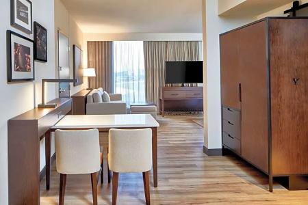 Embassy Suites by Hilton Nashville - 89