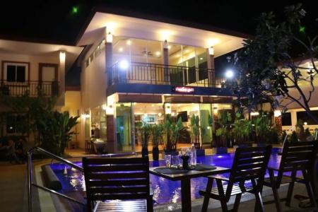 Baan Sooksiri Bangsaray - 16
