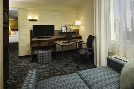 Fairfield Inn & Suites by Marriott Downtown - 39