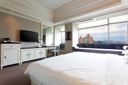 The Riverside - 105