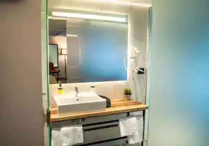 Nomad Luxury Suites - 7