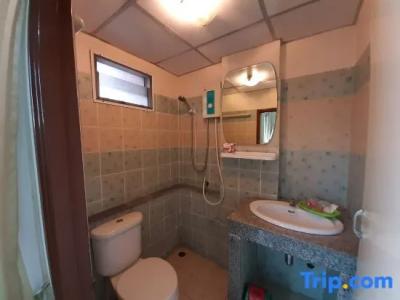 Vanlisut Ngamwongwan - 84