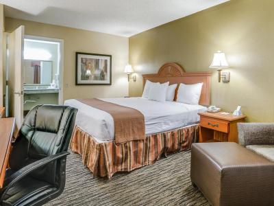 Quality Inn & Suites Dallas-Cityplace - 31
