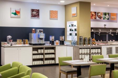 Holiday Inn Express Friedrichshafen, an IHG - 9