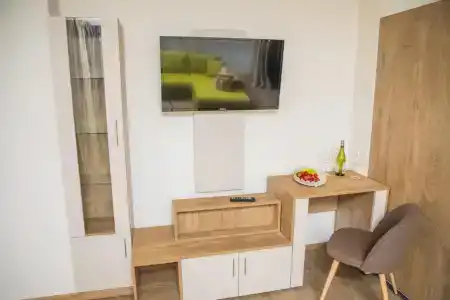 Allure Beach Resort Aparthotel - 7